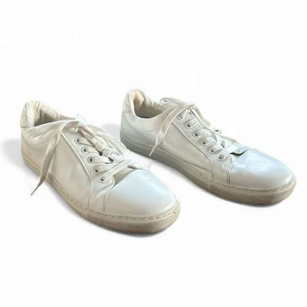 Banana Republic White Faux Leather Low Top Sneakers 9.5 Minimalist Coastal Prep